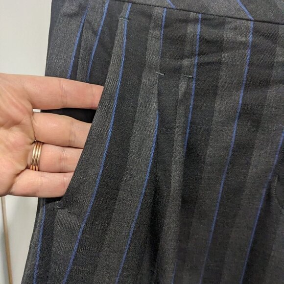 Kit and Ace | Walk the Line Bermuda shorts in West Coast Fit - Picture 3 of 11